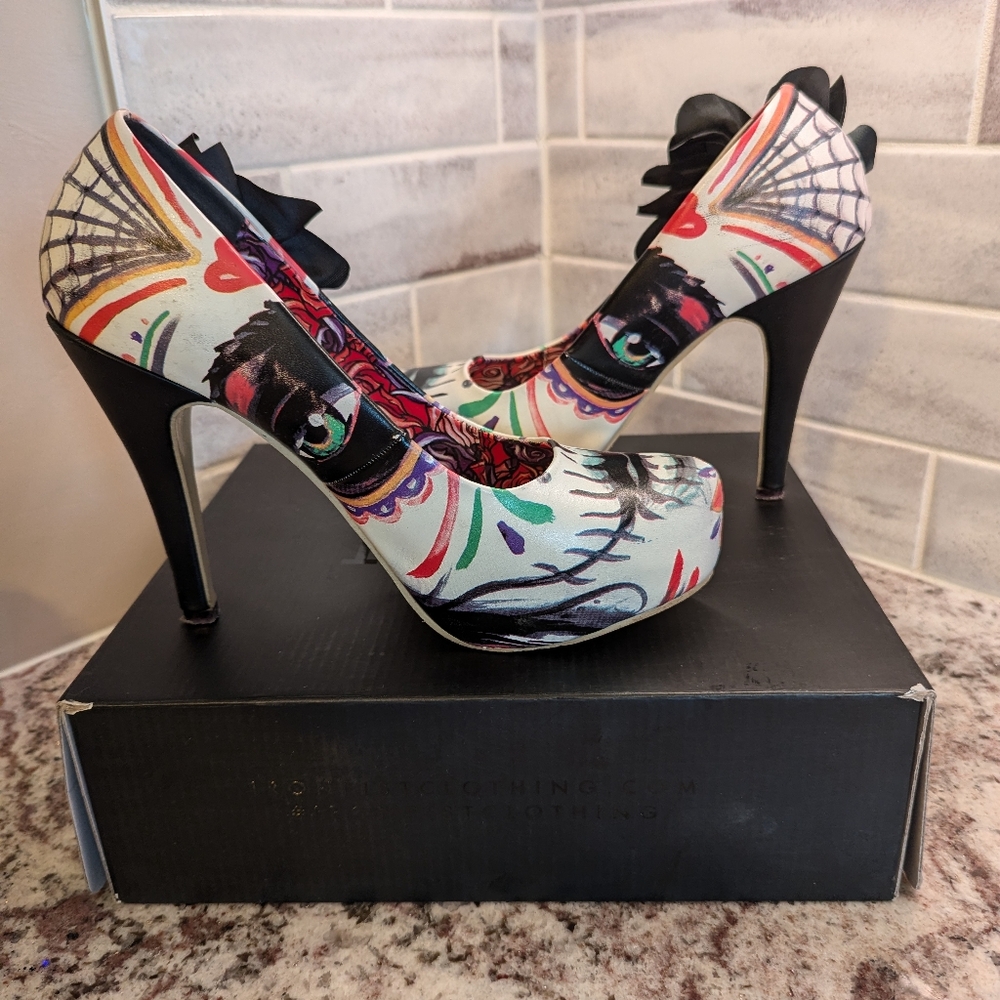 Iron Fist Widow platform pumps, size 9 - Picture 3 of 11